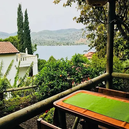 Nisya Ferienhaus Bozburun